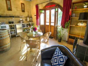 Outback Cellar and Country Cottage - South Australia Travel