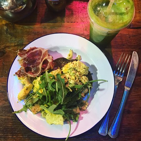 Big Table - South Australia Travel